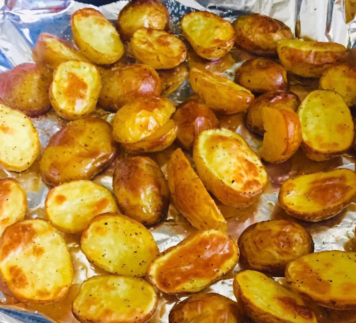 Toasted Mini Potato ( Cut half)